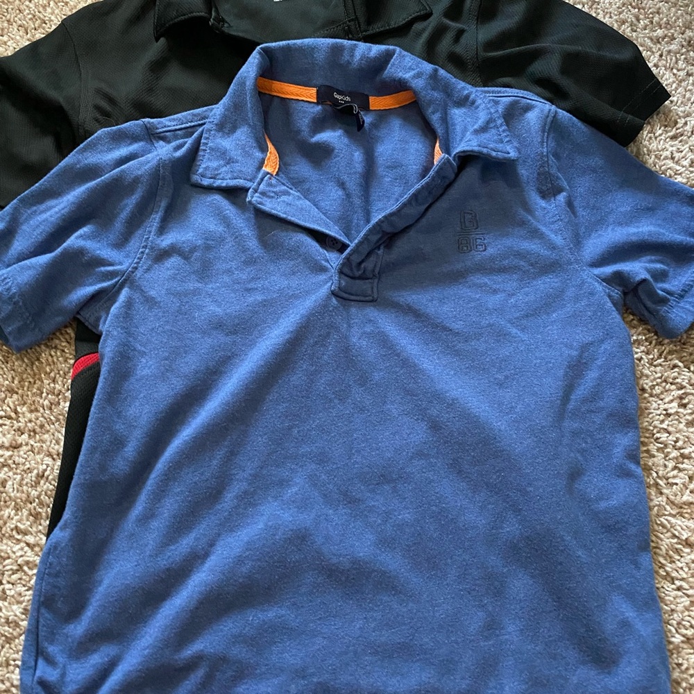 Lot of 2 polos - gap and champion
